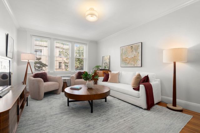 36 Dwight St 4, Brookline, MA 02446