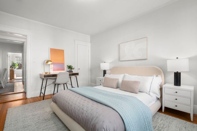 36 Dwight St 4, Brookline, MA 02446