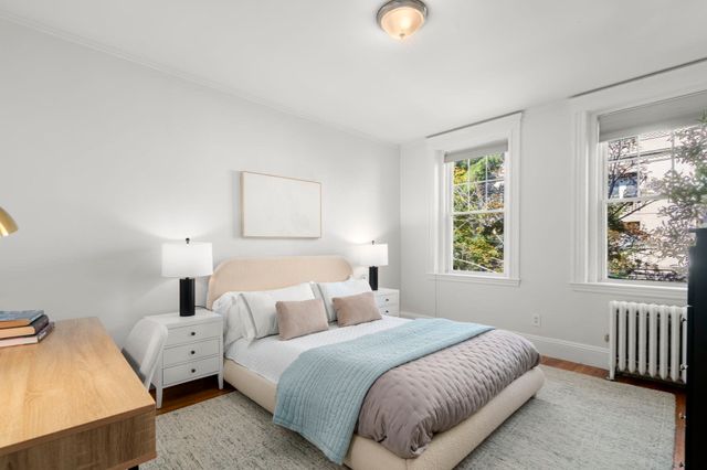 36 Dwight St 4, Brookline, MA 02446