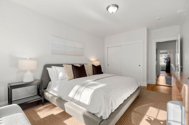 36 Dwight St 4, Brookline, MA 02446