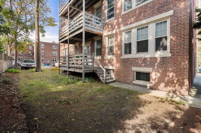 36 Dwight St 4, Brookline, MA 02446