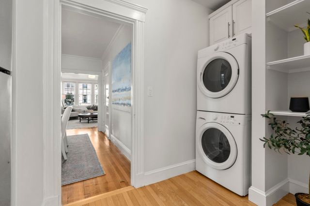 36 Dwight St 4, Brookline, MA 02446