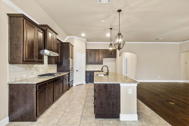 8609 Cloudyway Drive, Fort Worth, TX 76123