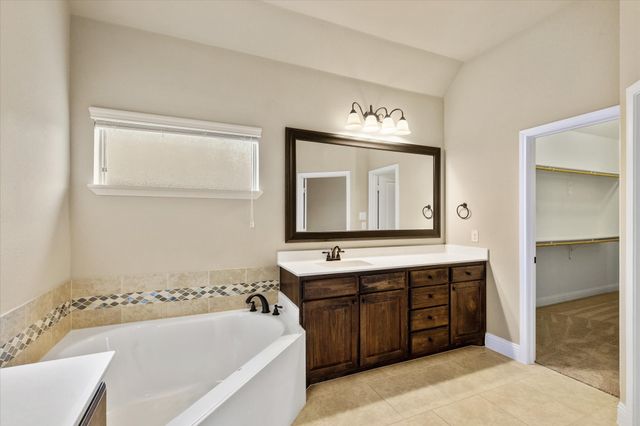 8609 Cloudyway Drive, Fort Worth, TX 76123