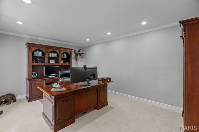 4814 King Andrew Park, St Louis, MO 63129