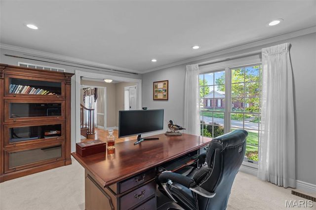 4814 King Andrew Park, St Louis, MO 63129