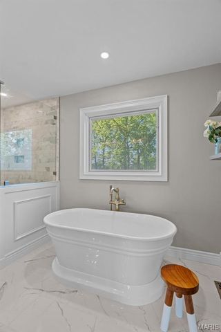 4814 King Andrew Park, St Louis, MO 63129