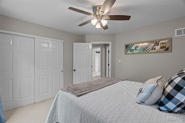 4814 King Andrew Park, St Louis, MO 63129