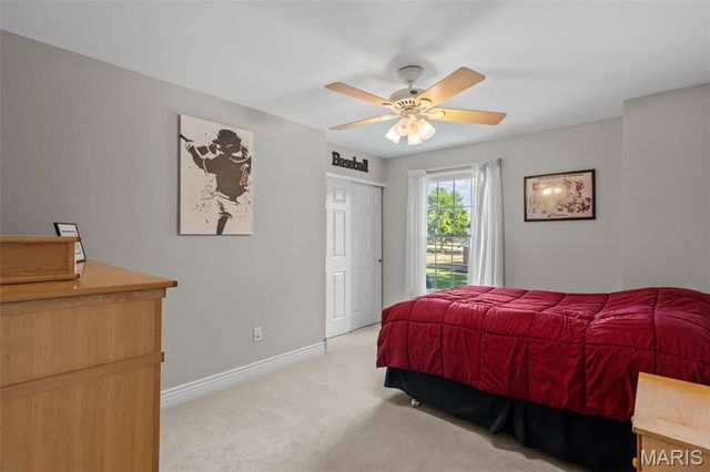 4814 King Andrew Park, St Louis, MO 63129
