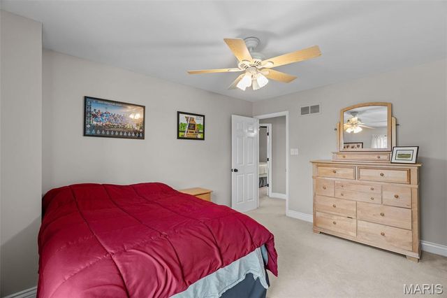 4814 King Andrew Park, St Louis, MO 63129