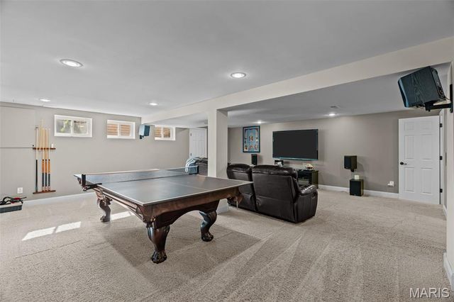 4814 King Andrew Park, St Louis, MO 63129