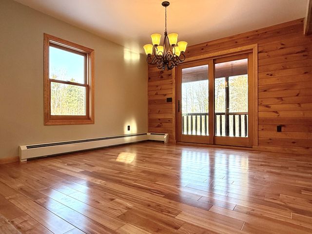 17 Woodland Hills Drive, Morrisonville, NY 12962