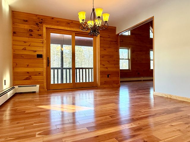 17 Woodland Hills Drive, Morrisonville, NY 12962