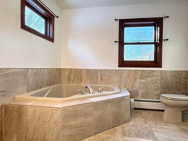 17 Woodland Hills Drive, Morrisonville, NY 12962