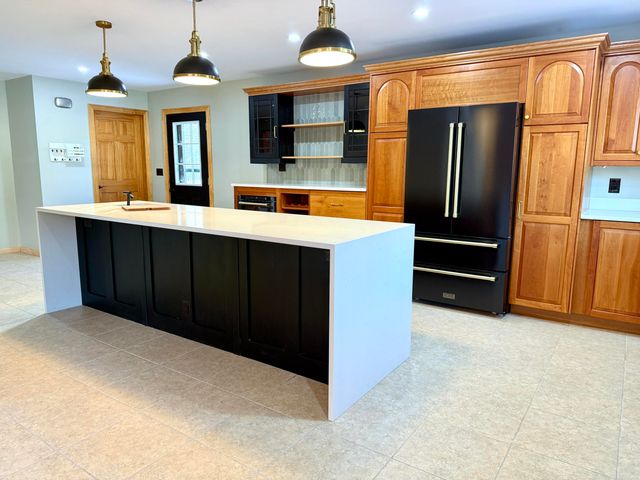 17 Woodland Hills Drive, Morrisonville, NY 12962