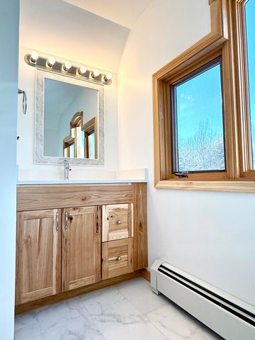 17 Woodland Hills Drive, Morrisonville, NY 12962