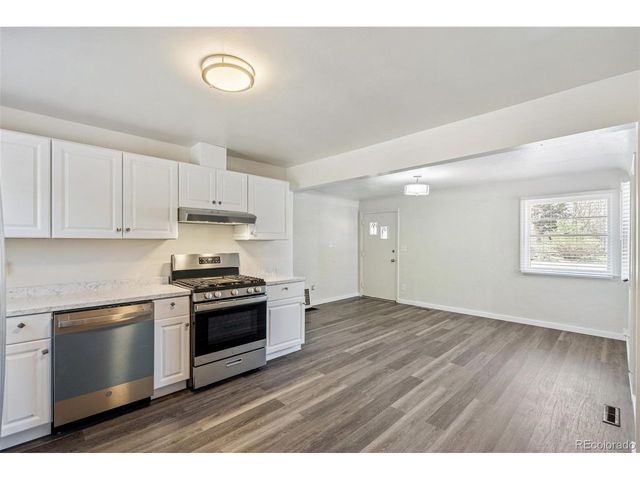 320 Stuart St, Denver, CO 80219