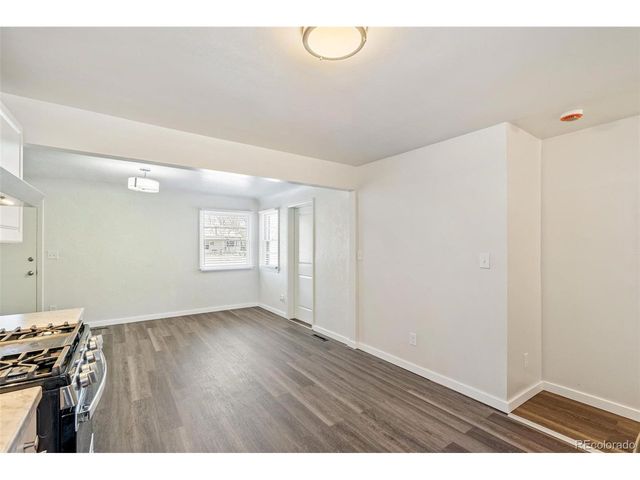 320 Stuart St, Denver, CO 80219