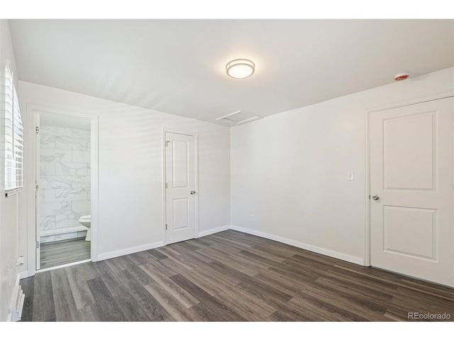 320 Stuart St, Denver, CO 80219