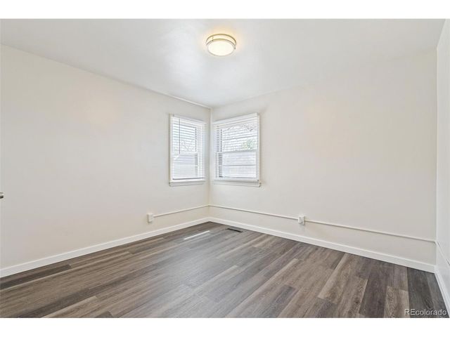 320 Stuart St, Denver, CO 80219