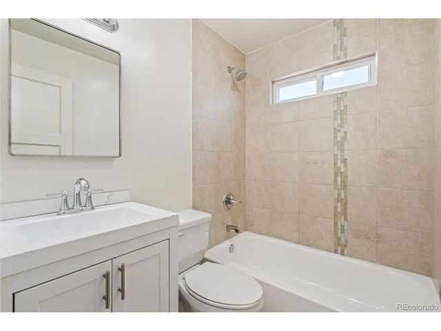 320 Stuart St, Denver, CO 80219