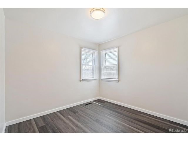 320 Stuart St, Denver, CO 80219