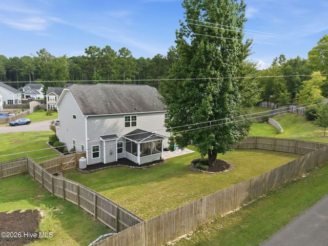 610 Overland Court, Vass, NC 28394