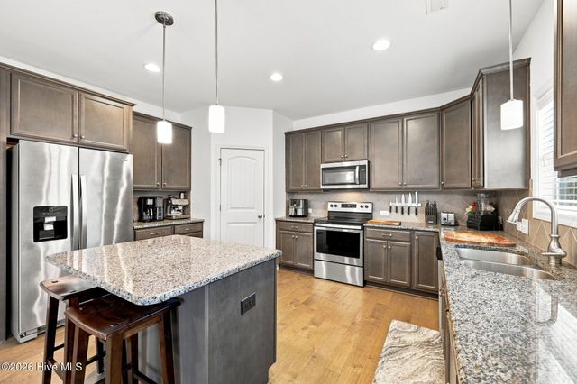 610 Overland Court, Vass, NC 28394