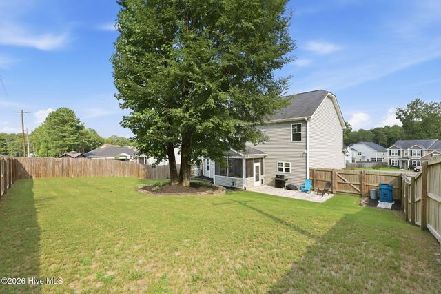 610 Overland Court, Vass, NC 28394
