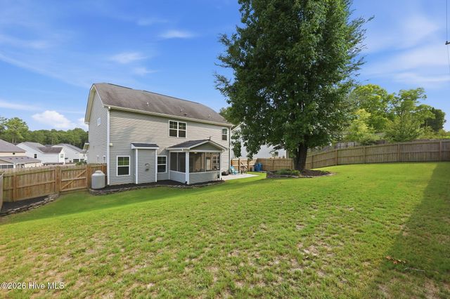 610 Overland Court, Vass, NC 28394