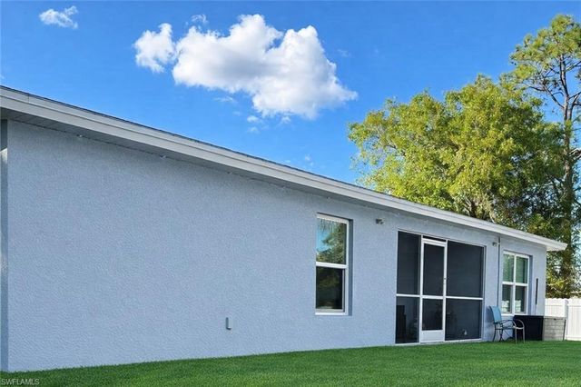 7081 Brazil CIR, Labelle, FL 33935