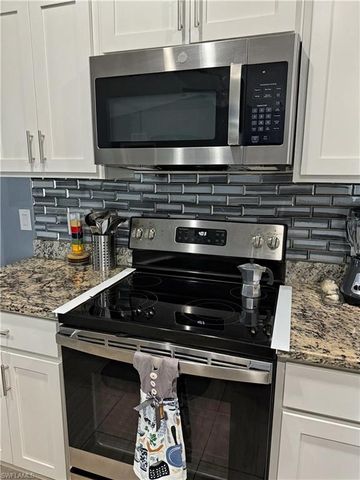 7081 Brazil CIR, Labelle, FL 33935