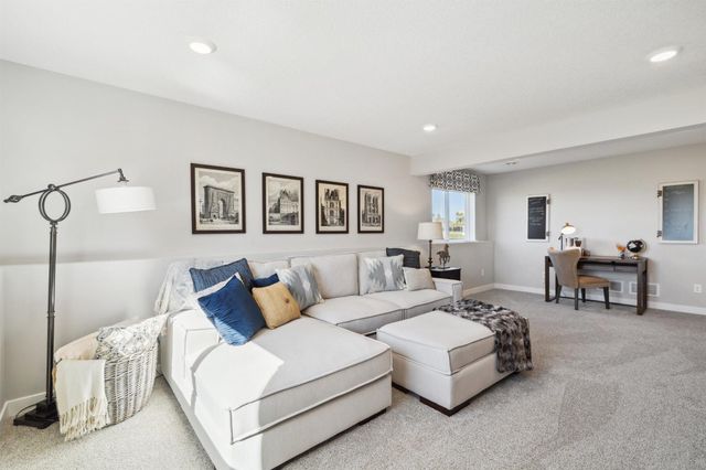 17437 Dulles Lane, Lakeville, MN 55044