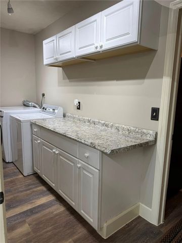 102 Sycamore Ln, N Franklin Twp, PA 15301