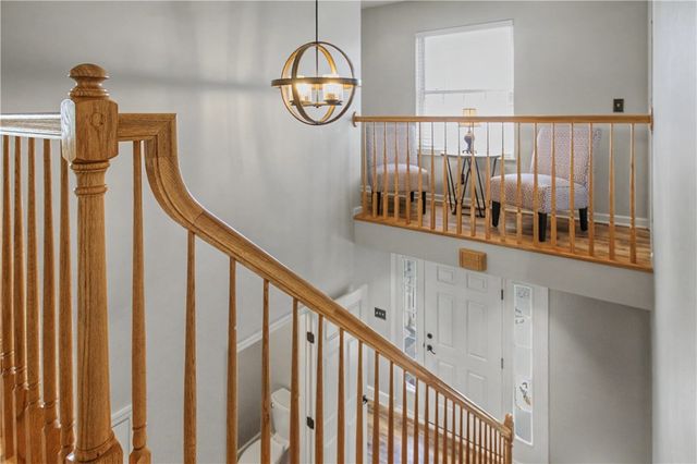 102 Sycamore Ln, N Franklin Twp, PA 15301