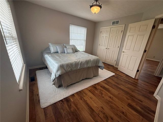 102 Sycamore Ln, N Franklin Twp, PA 15301