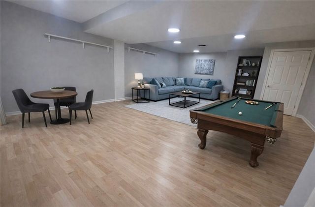 102 Sycamore Ln, N Franklin Twp, PA 15301