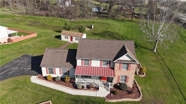 102 Sycamore Ln, N Franklin Twp, PA 15301
