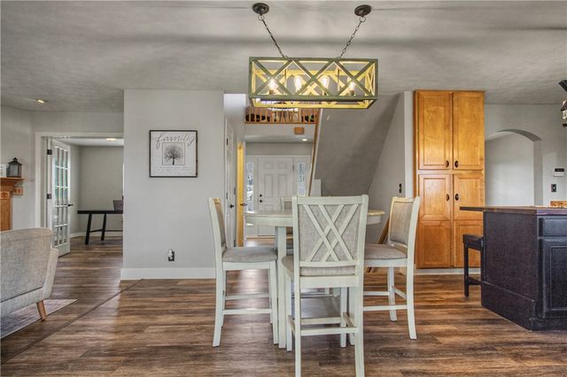 102 Sycamore Ln, N Franklin Twp, PA 15301