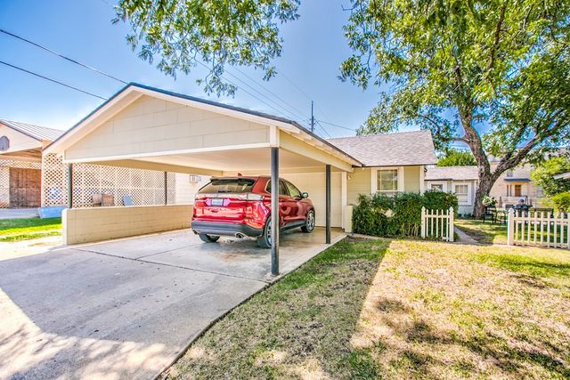 308 5th Street, Ballinger, TX 76821