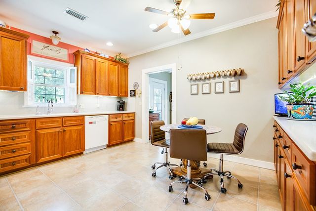 308 5th Street, Ballinger, TX 76821