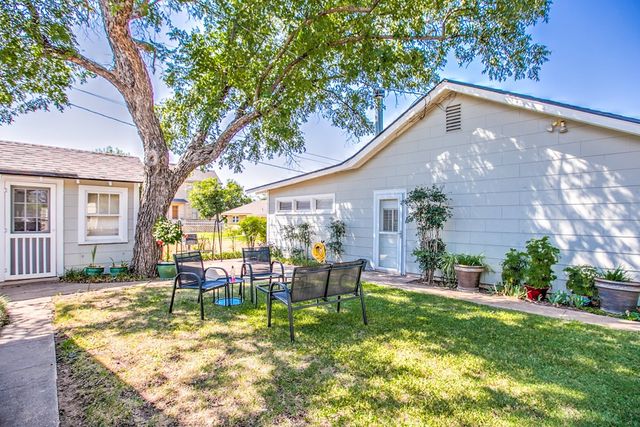 308 5th Street, Ballinger, TX 76821