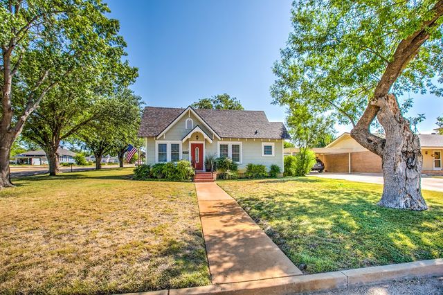 308 5th Street, Ballinger, TX 76821