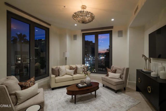 345 E Colorado Boulevard 302, Pasadena, CA 91101
