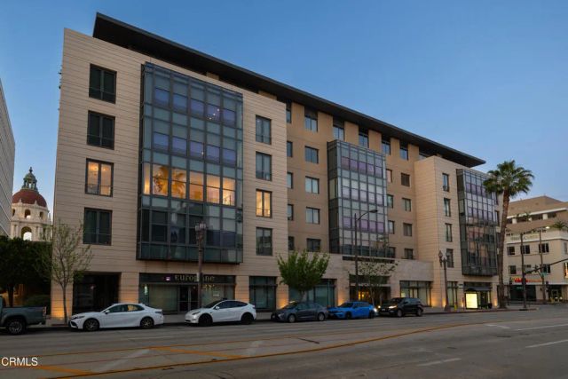 345 E Colorado Boulevard 302, Pasadena, CA 91101