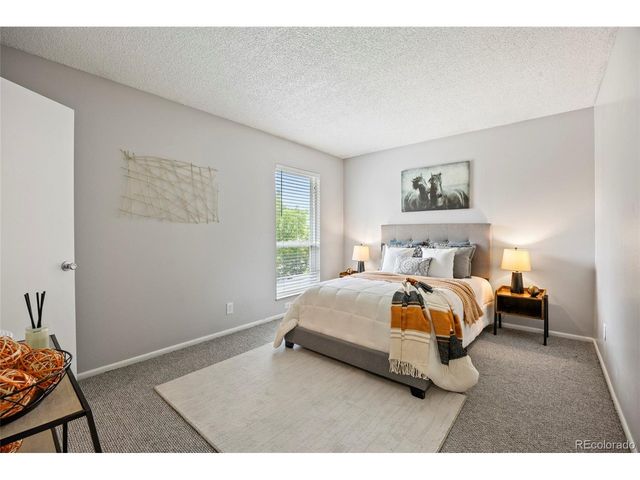 1250 S Monaco Pkwy 50, Denver, CO 80224