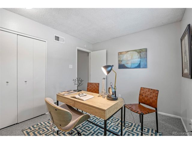 1250 S Monaco Pkwy 50, Denver, CO 80224