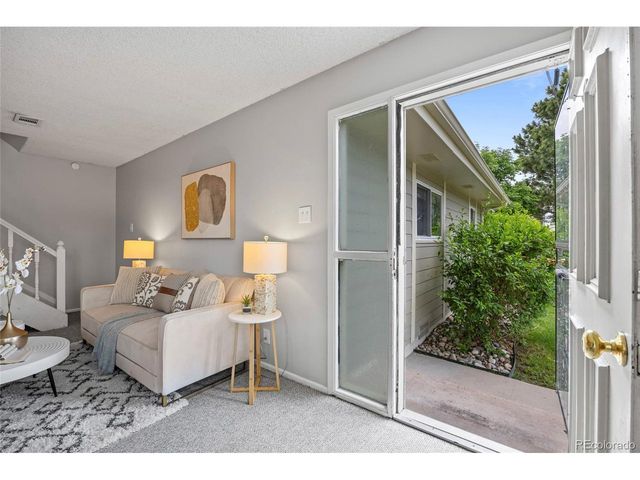 1250 S Monaco Pkwy 50, Denver, CO 80224