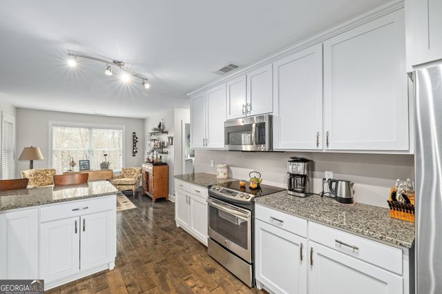 393 Linwood Drive, Demorest, GA 30535