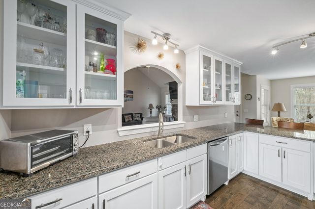 393 Linwood Drive, Demorest, GA 30535